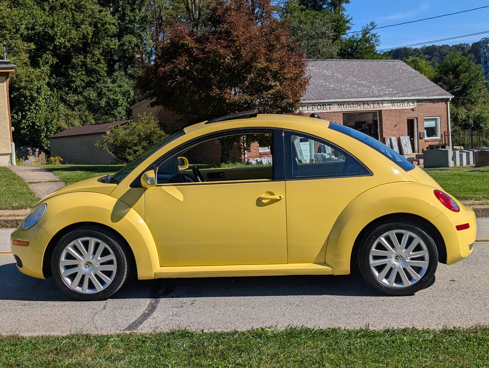 2008 Volkswagen New Beetle 13