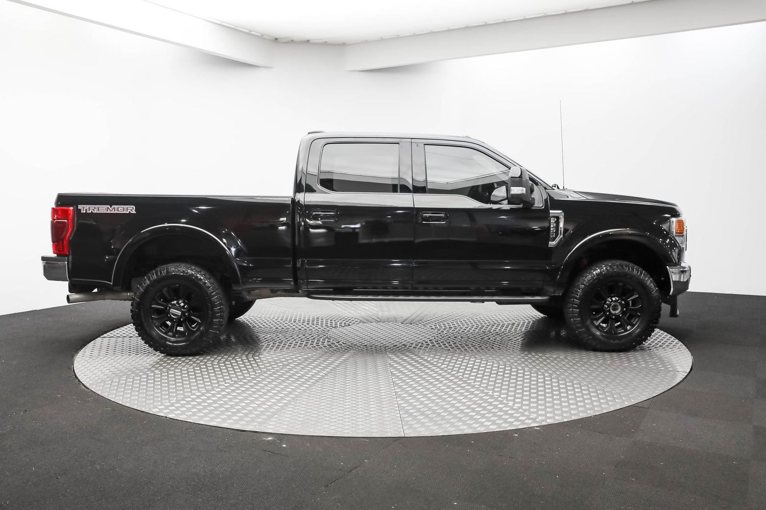 2021 Ford F-250 Lariat photo 4