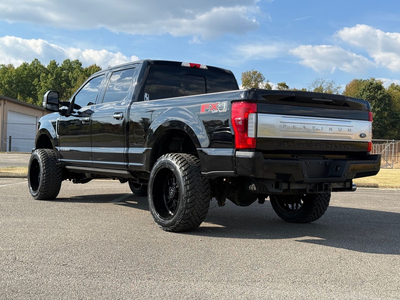 2018 Ford F-350 Platinum photo 7