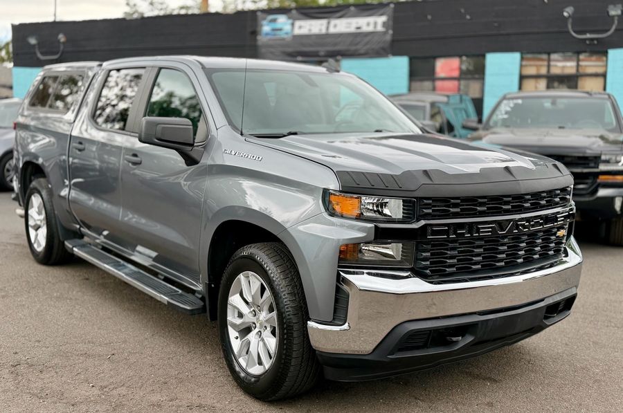 2021 Chevrolet Silverado 1500 4WD Crew Cab Short Bed Custom