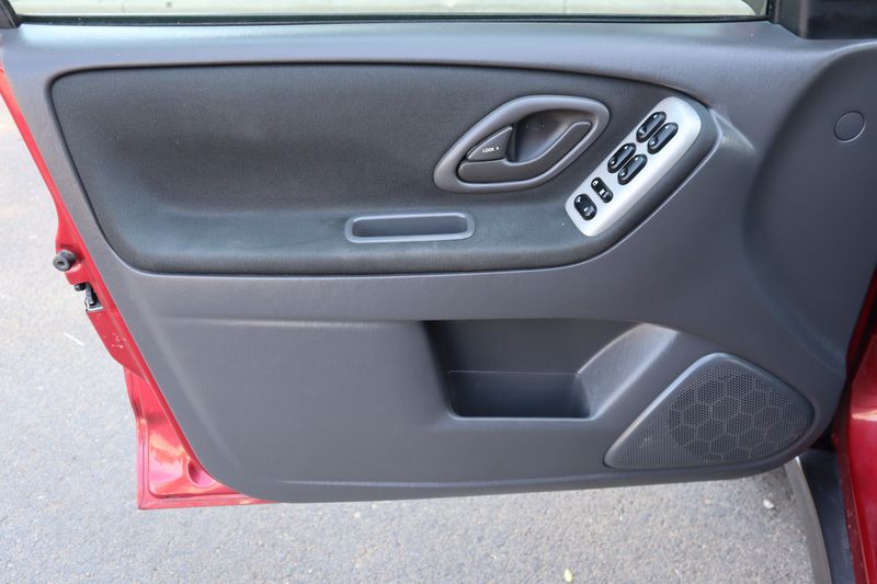 2005 Mazda Tribute s | Victory Motors of Colorado