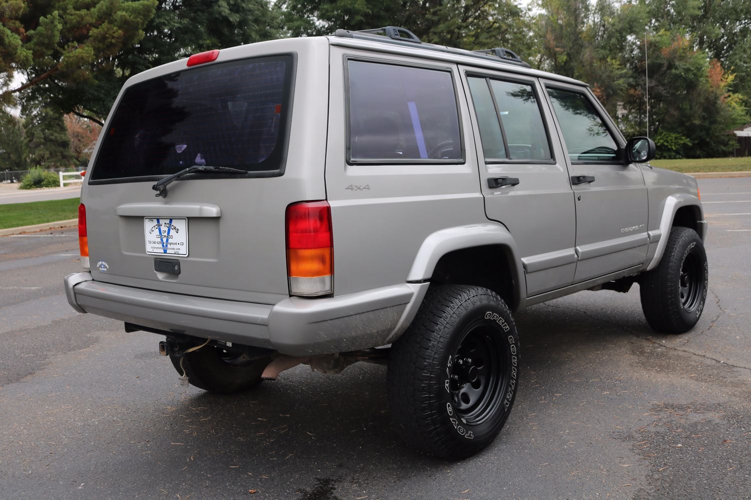 2001 Jeep Cherokee Limited | Victory Motors of Colorado