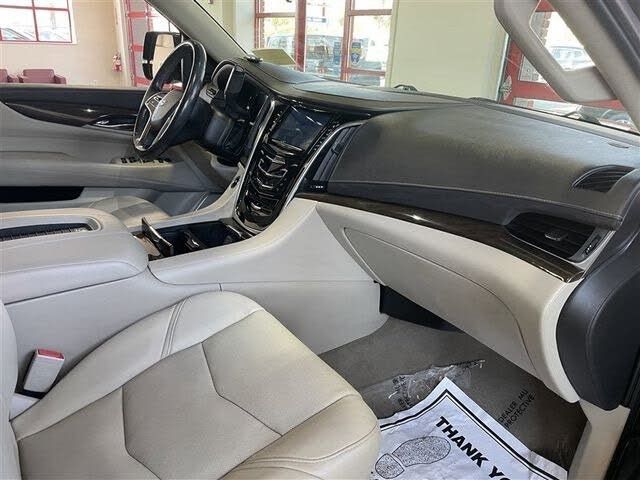 2020 Cadillac Escalade Luxury - Photo 26