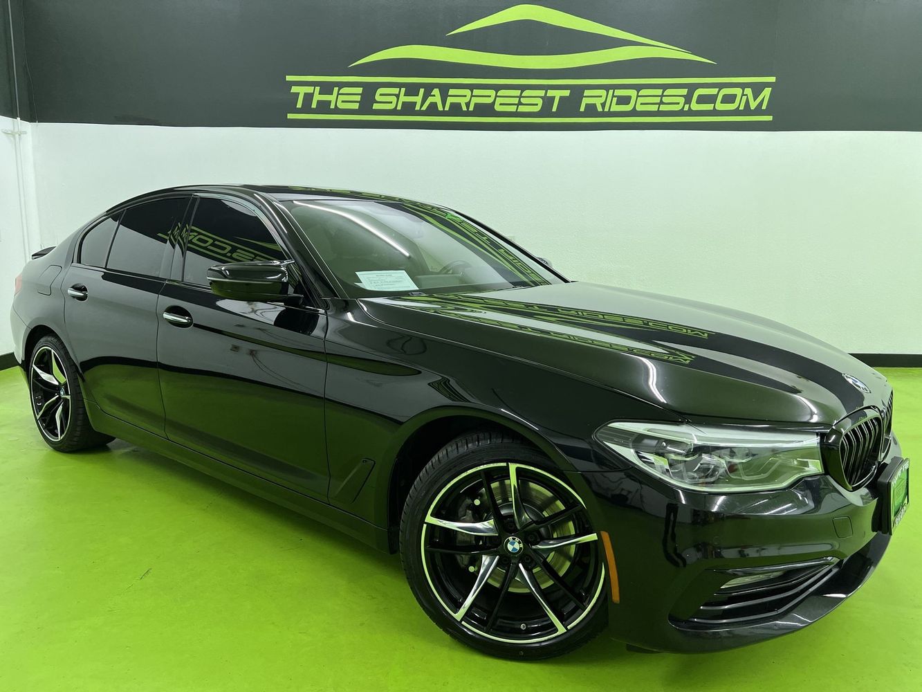 2017 BMW 5 Series 540i xDrive Sedan's photo