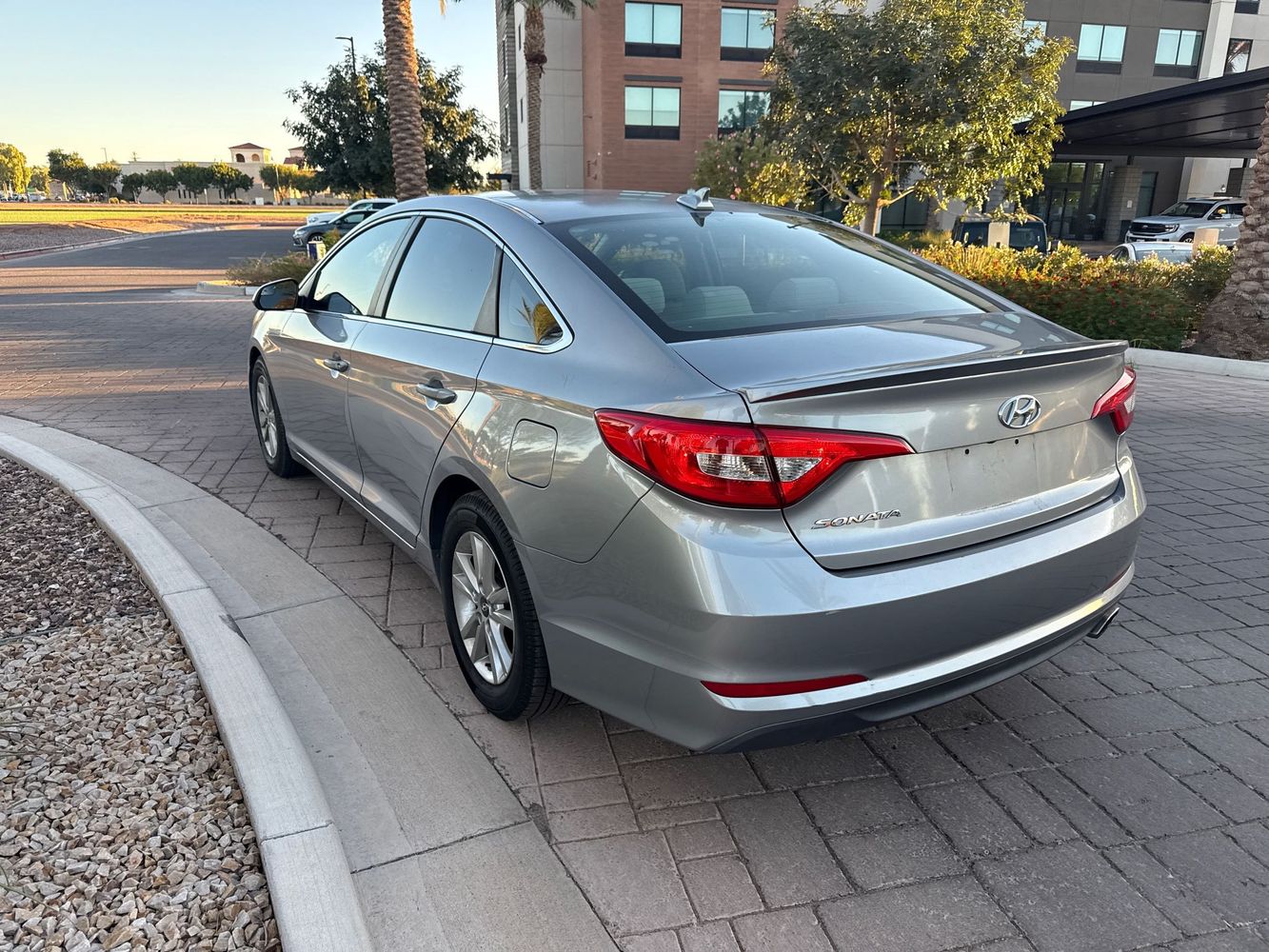 2016 Hyundai Sonata SE photo 4