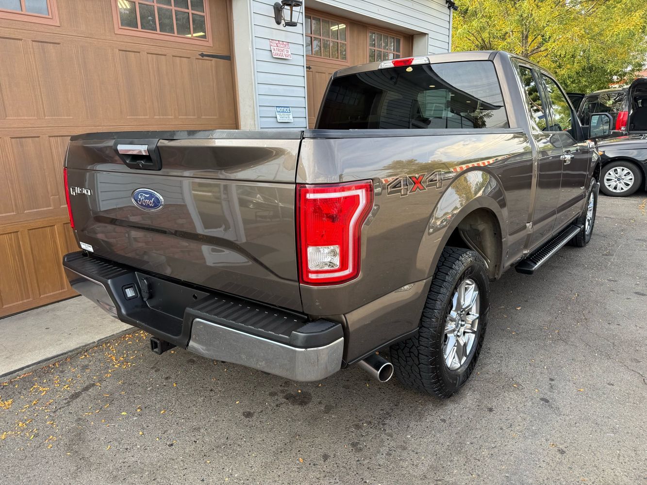 2015 Ford F-150 XLT photo 3