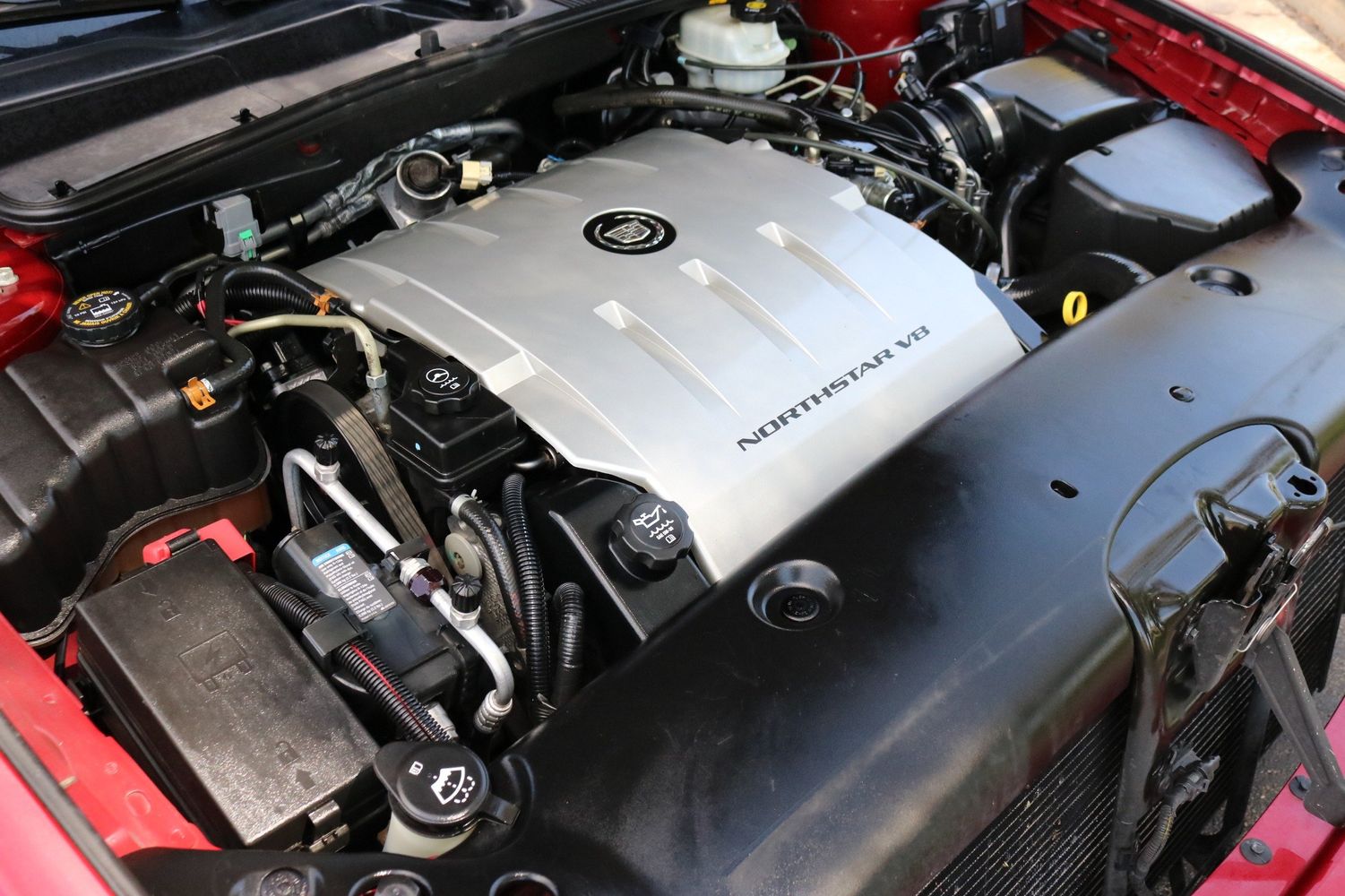 2005 Cadillac DeVille DHS Victory Motors of Colorado