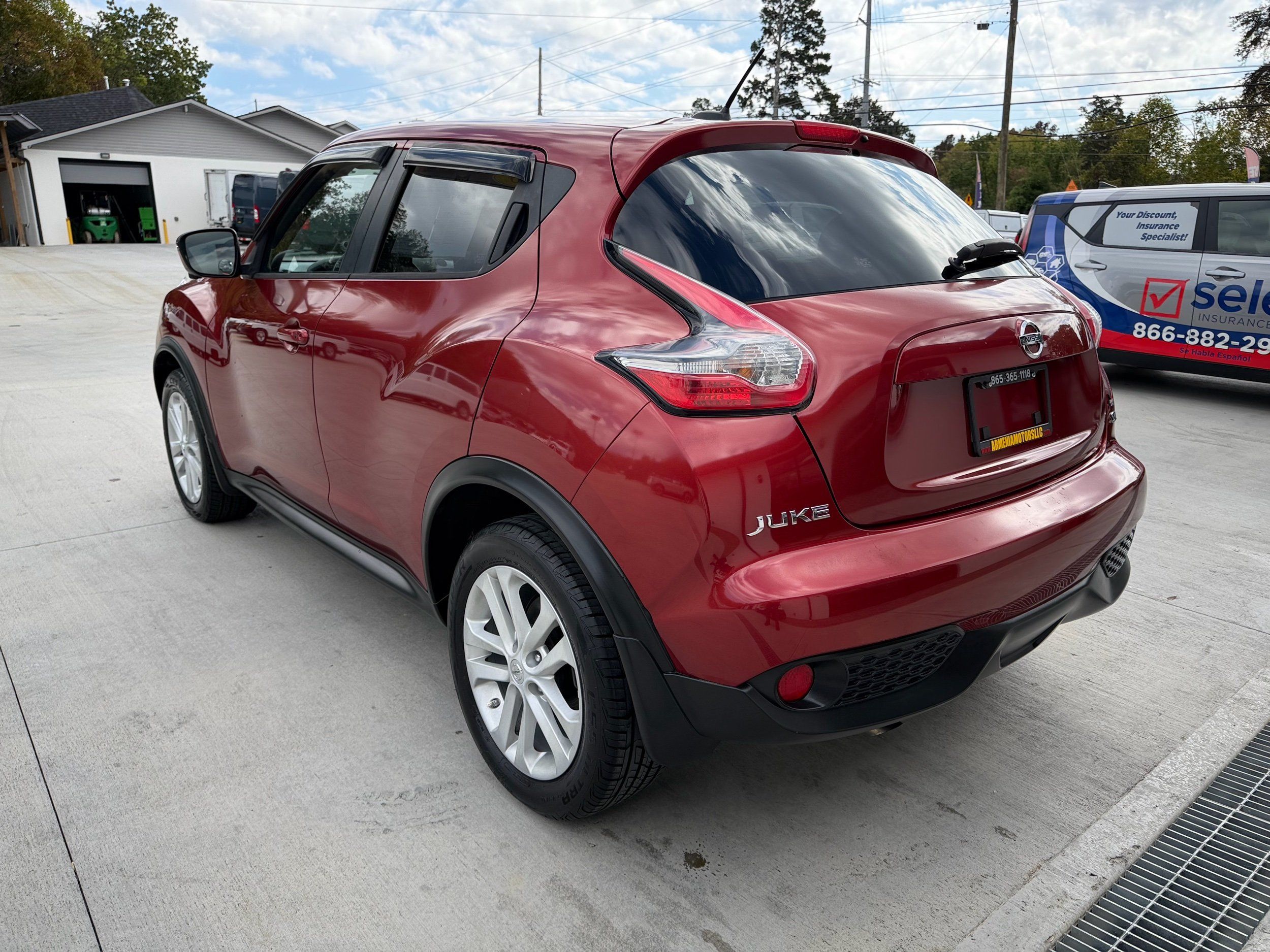 2015 Nissan Juke SL photo 4