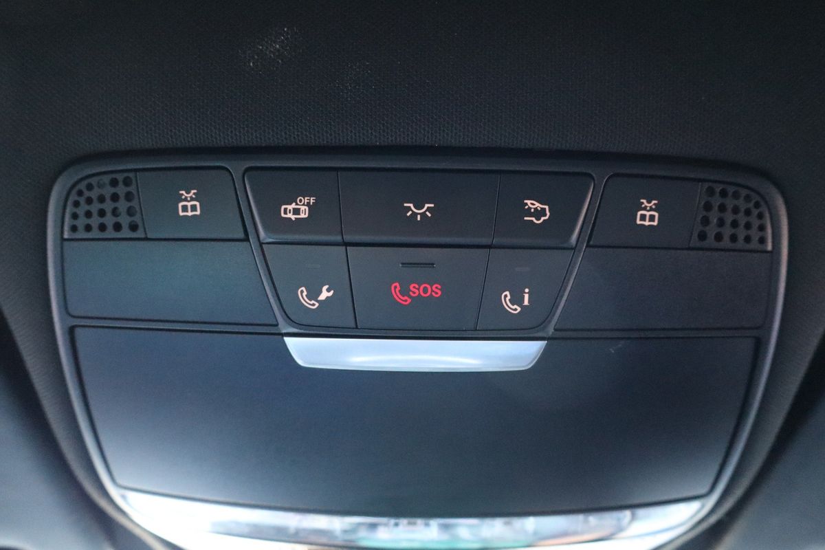 2018 Mercedes-Benz C 300 4MATIC