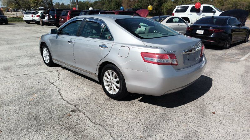 2011 Toyota Camry Base photo 2