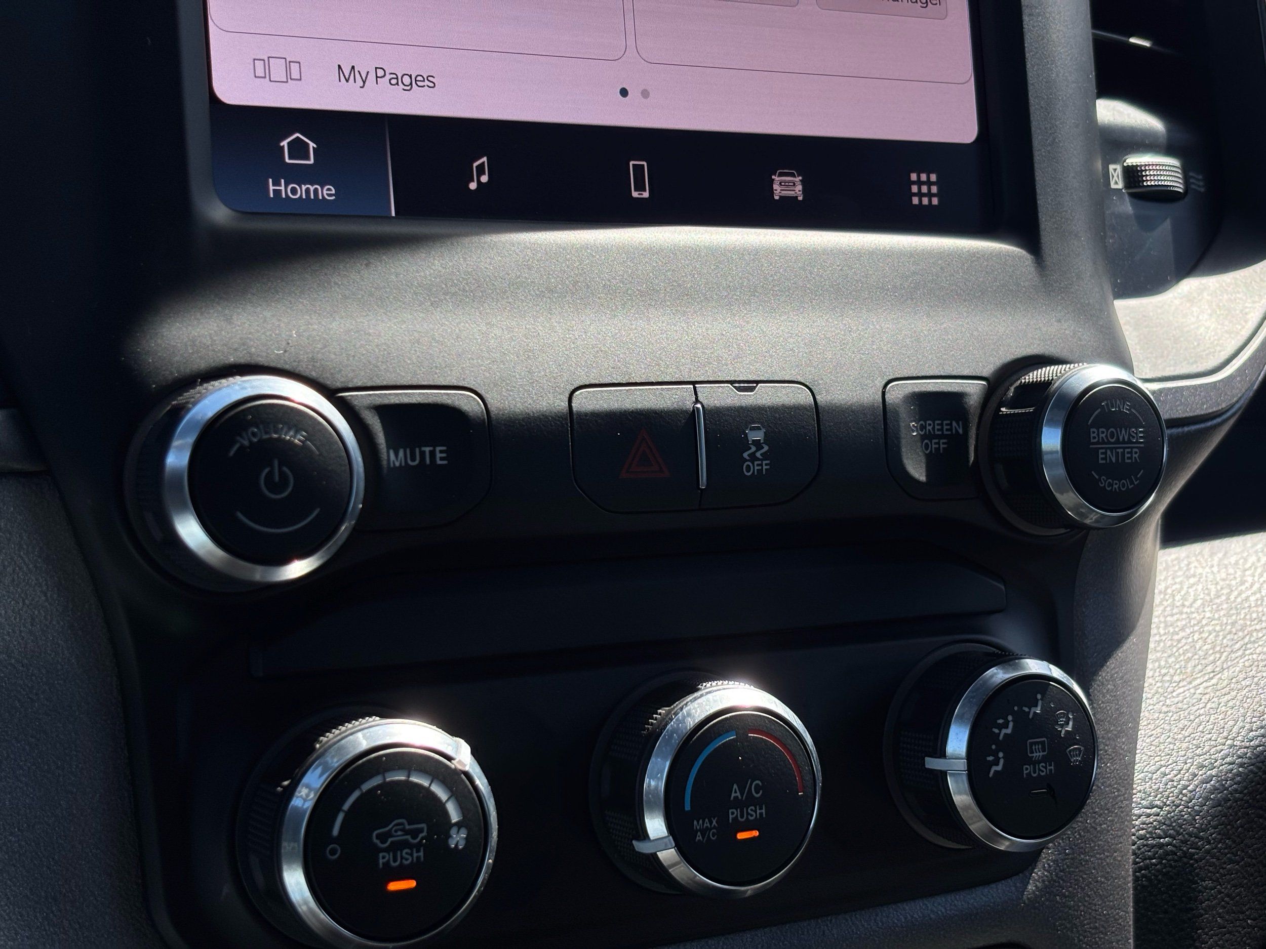2022 Ram 3500 Tradesman photo 34