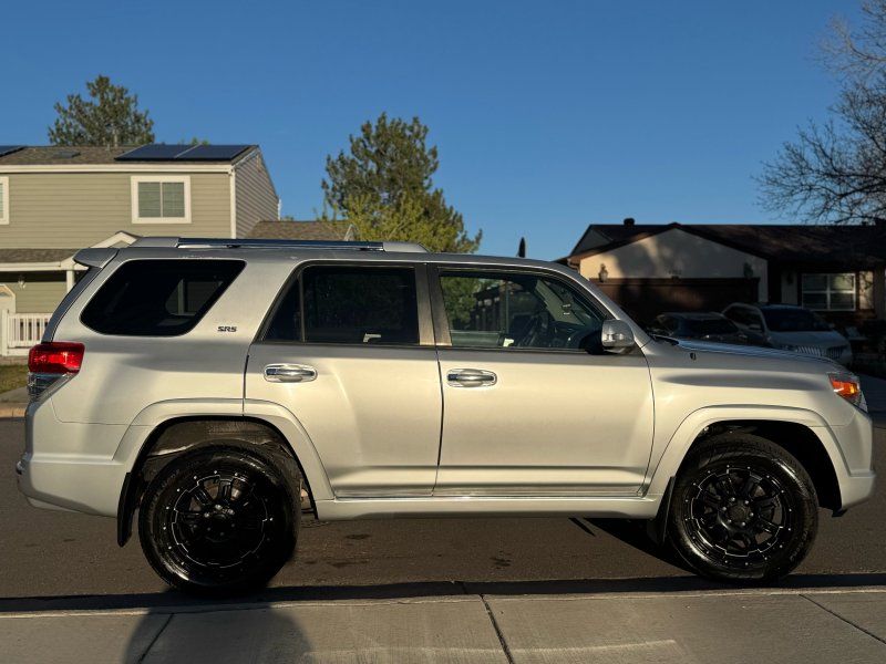 2010 Toyota 4Runner SR5 - Photo 6