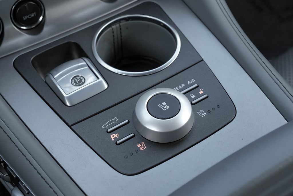 2011 Aston Martin Rapide VH4 photo 25