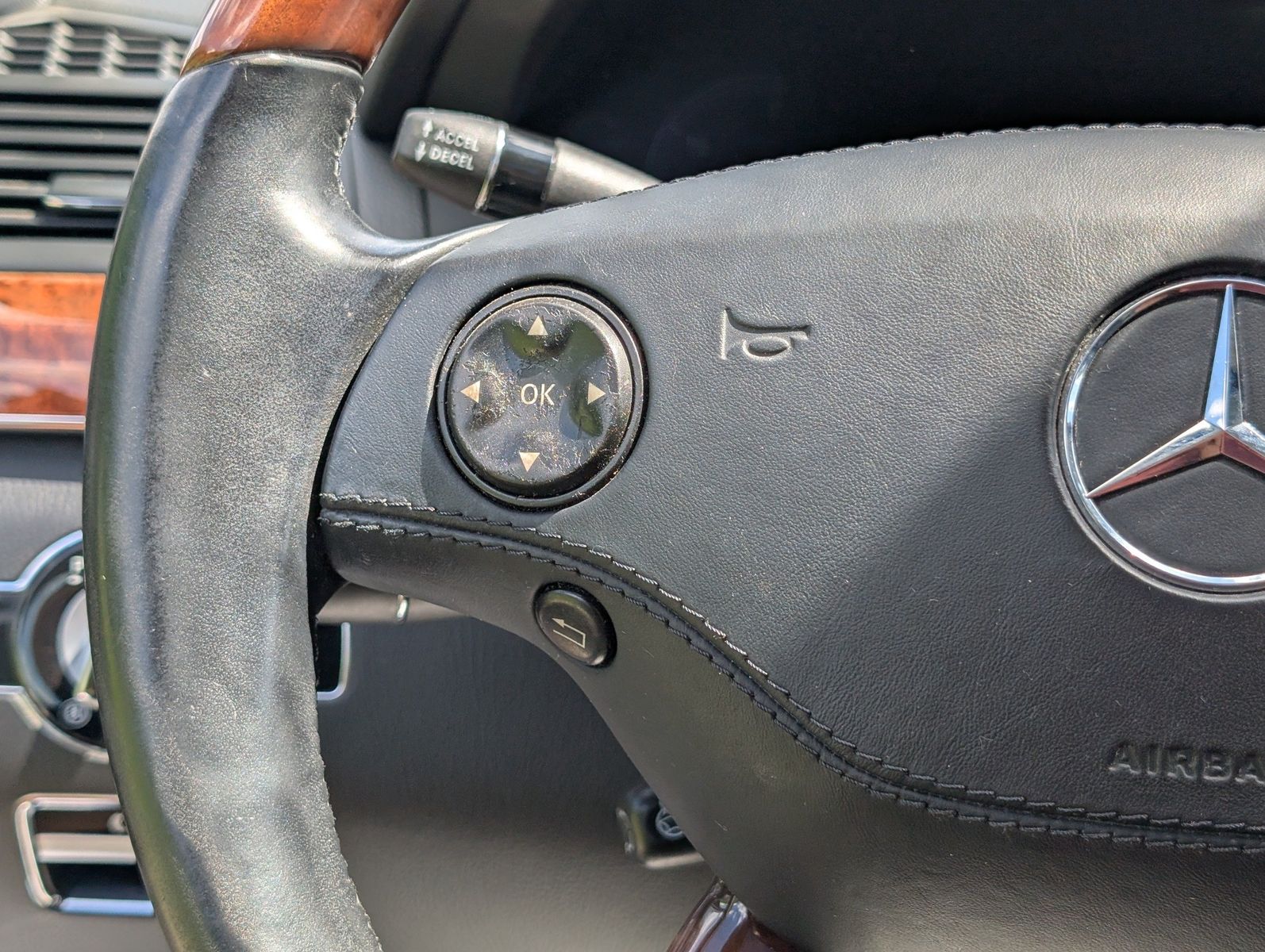 2009 Mercedes-Benz S-Class 149
