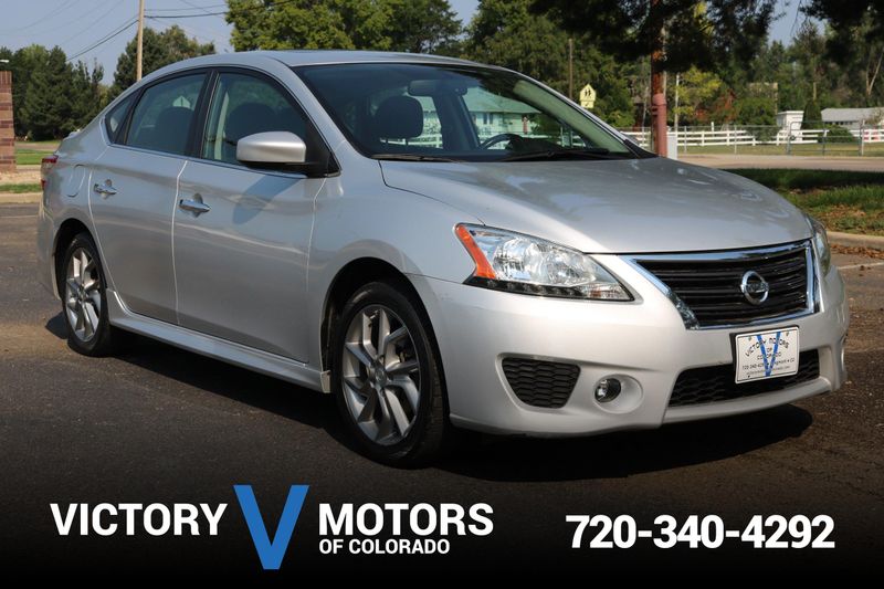 2013 Nissan Sentra Photos