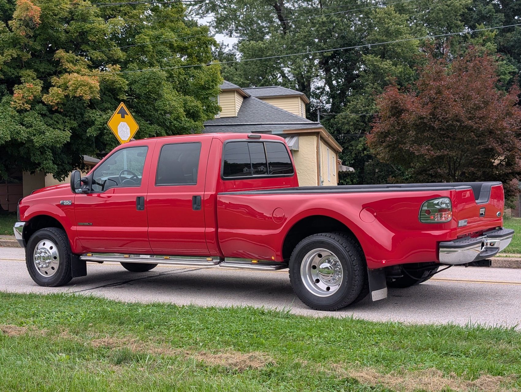 2001 Ford F-550 14