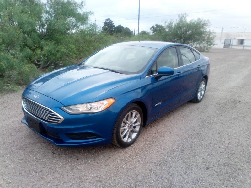 2017 Ford Fusion S's photo