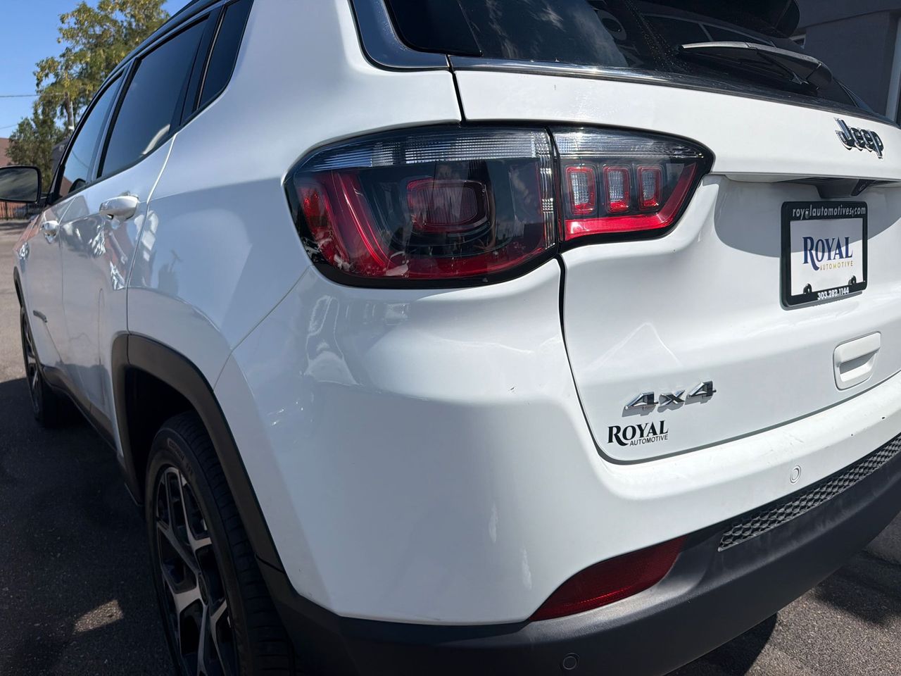 2025 Jeep Compass Limited - Photo 12
