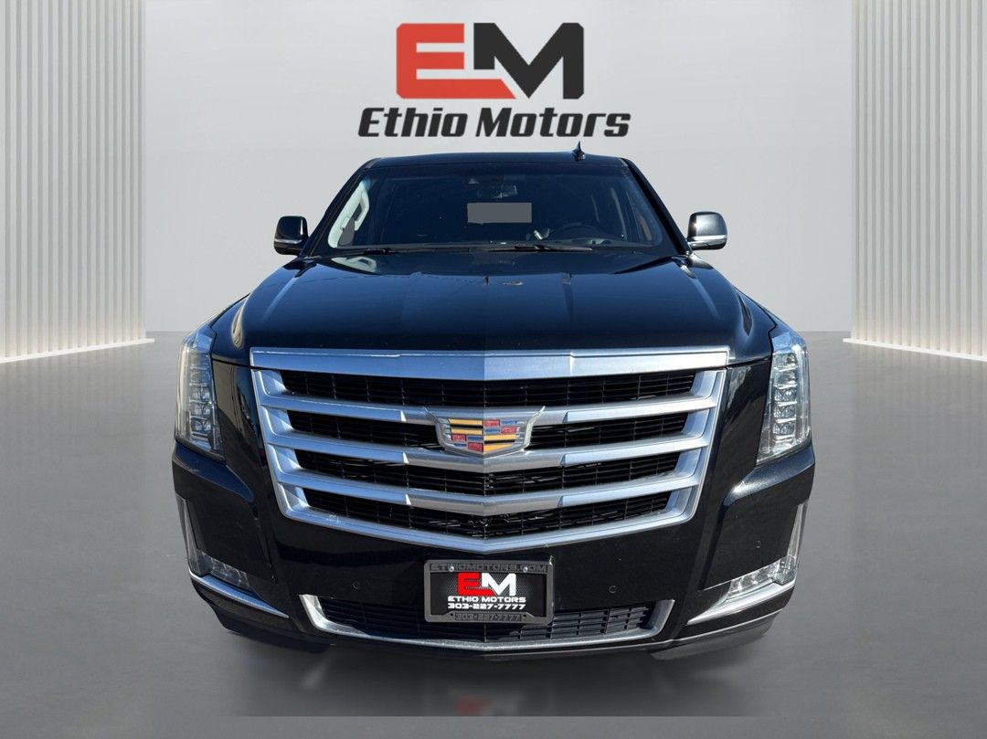 2019 Cadillac Escalade ESV Luxury photo 4