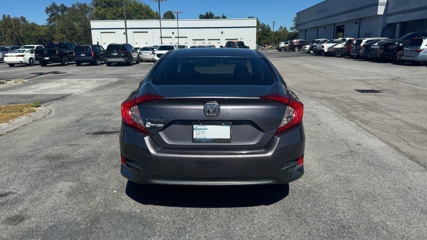 2017 Honda Civic LX photo 3