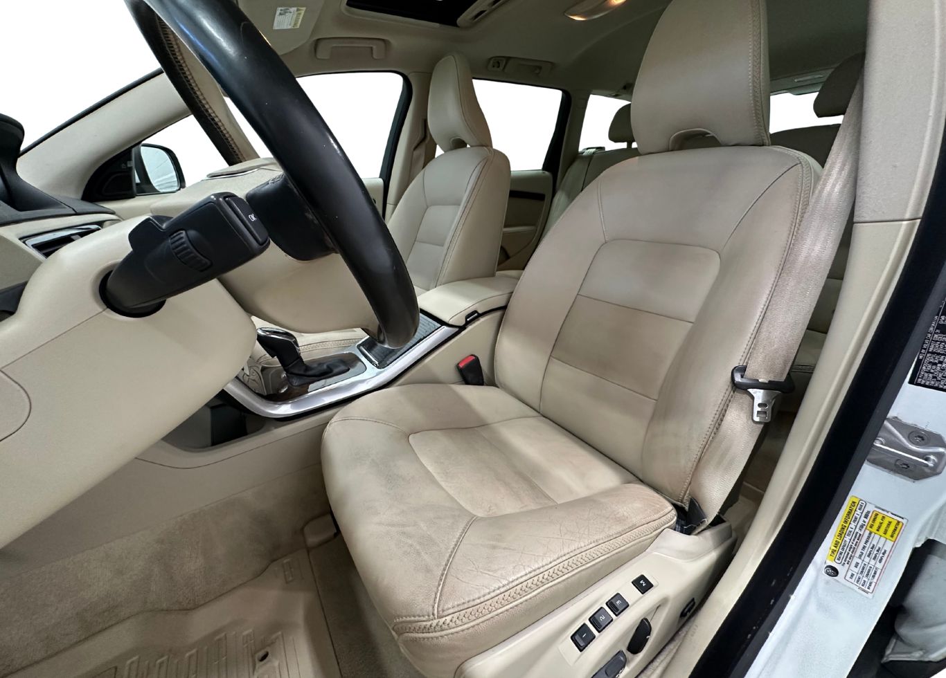 2016 Volvo XC70 T5 Platinum photo 8