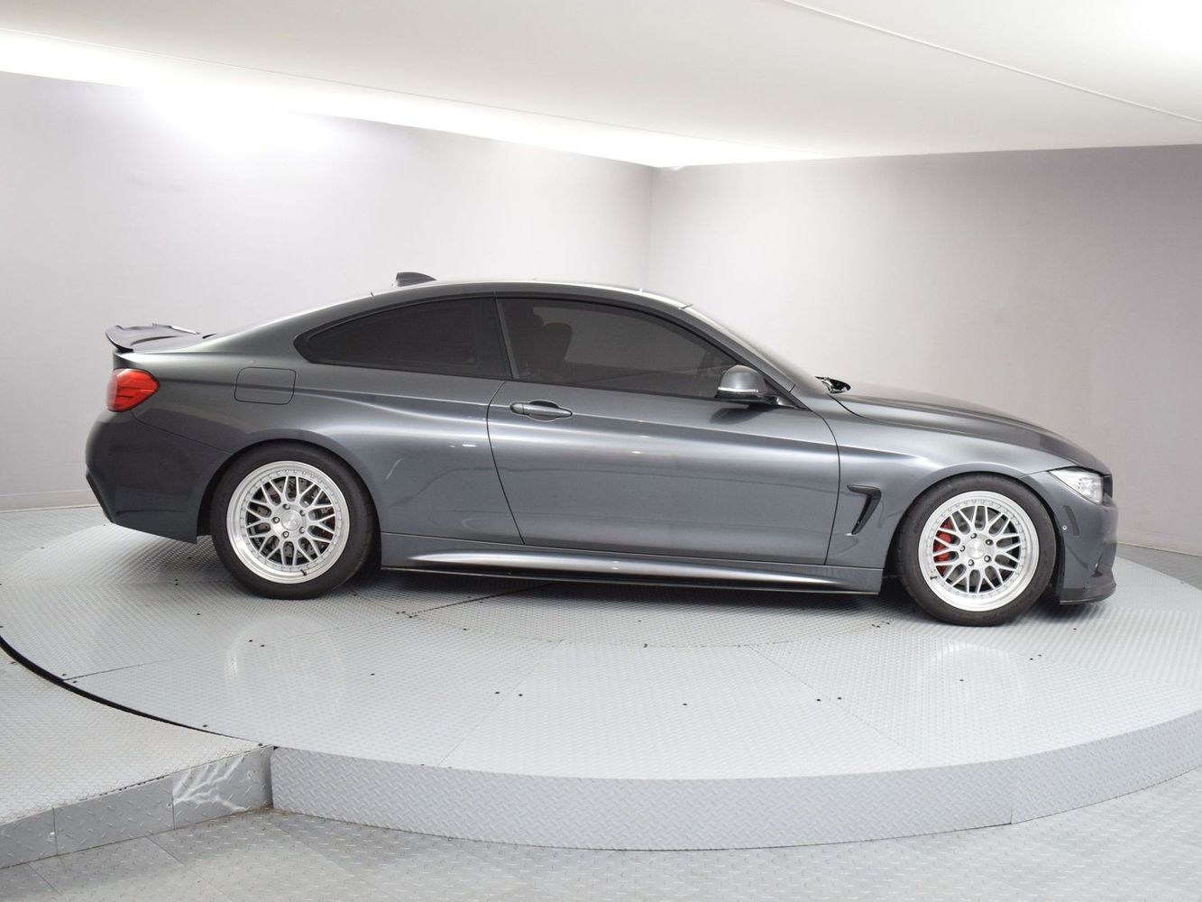 2017 BMW 4 Series 430i xDrive Coupe's photo