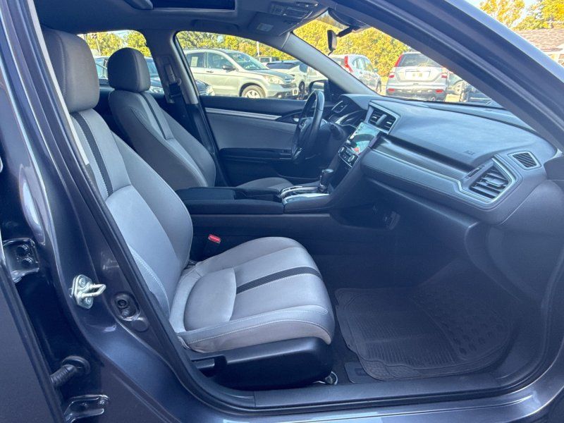 2019 Honda Civic EX photo 17