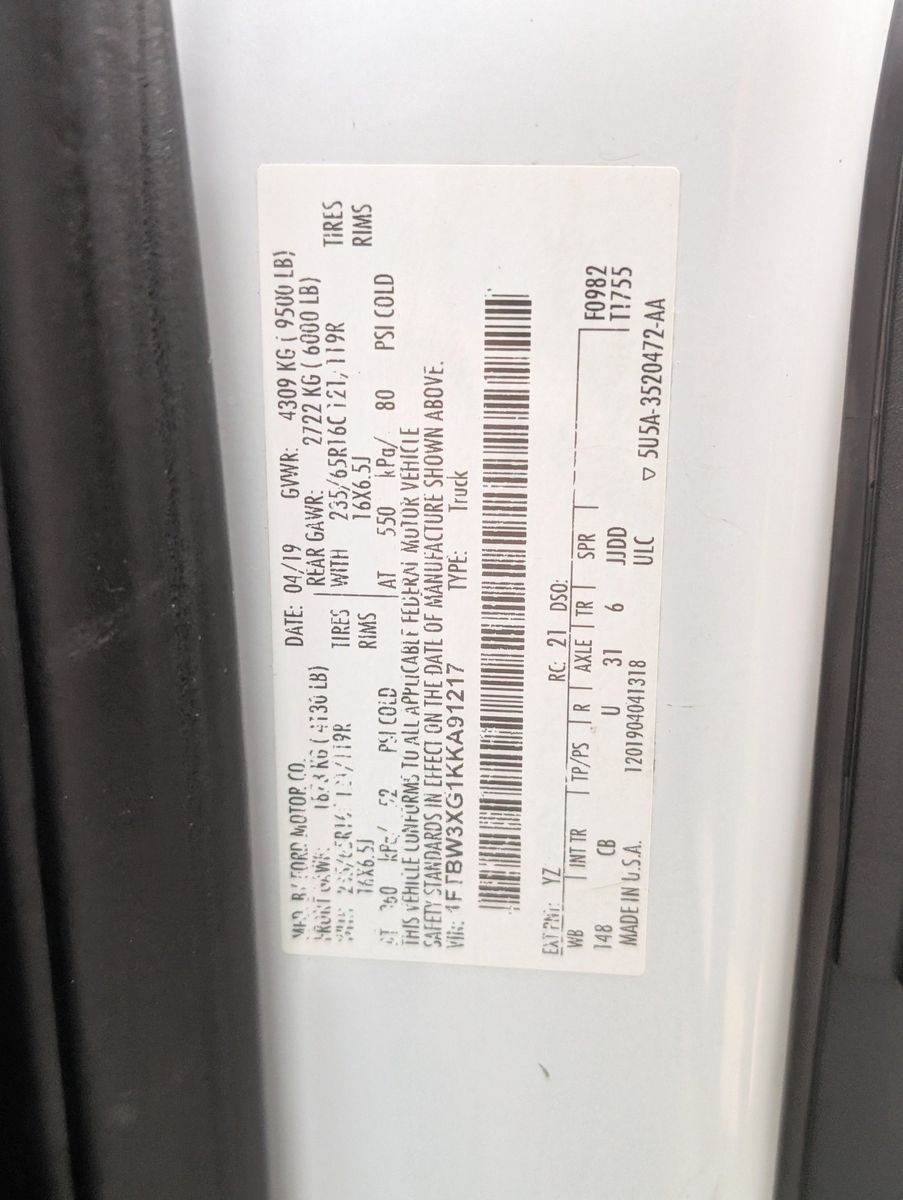 2019 Ford Transit-350 19