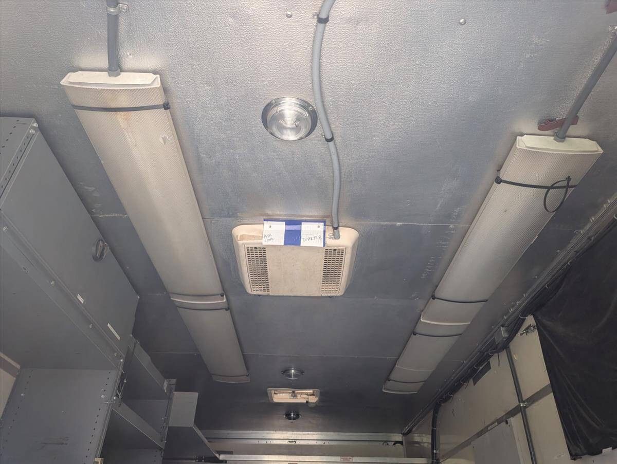 2008 Chevrolet Express Cutaway 49