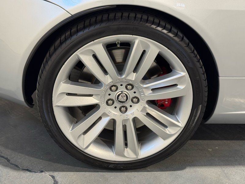 2012 Jaguar XK XKR, photo 21