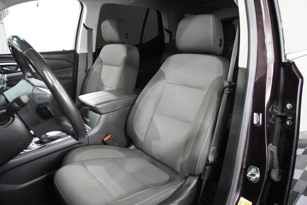 2020 Chevrolet Traverse AWD LT Cloth