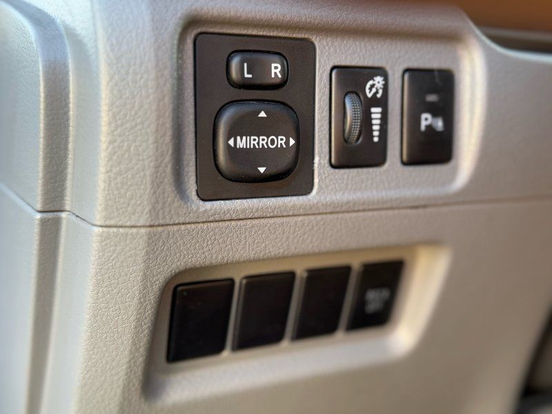 2010 Toyota 4Runner SR5 - Photo 18