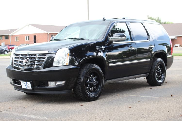 2011 Cadillac Escalade Premium | Victory Motors of Colorado