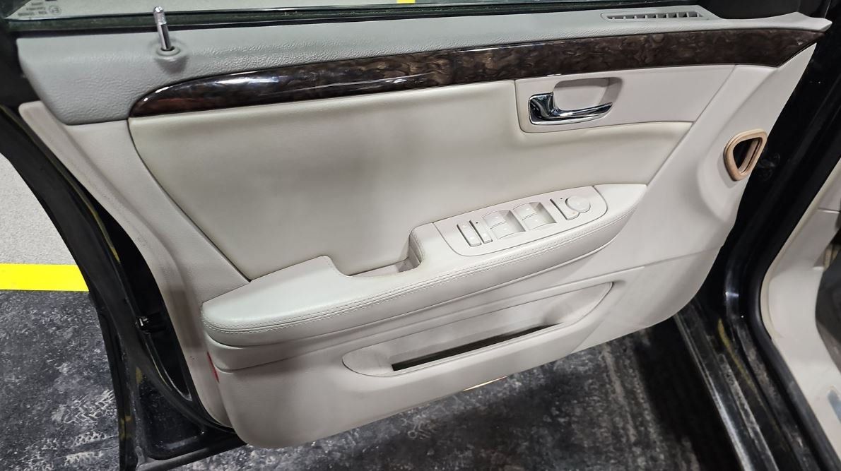 2009 Cadillac DTS 7