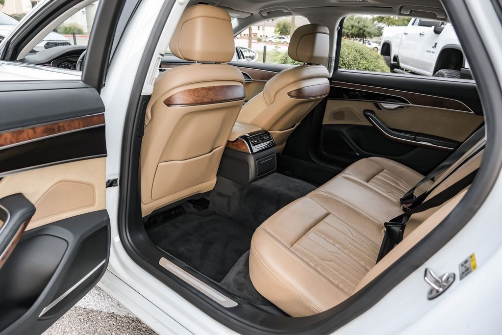 2019 Audi A8 L 55 photo 39