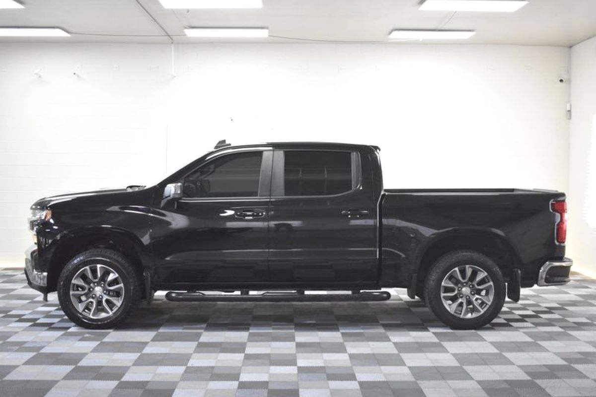 2020 Chevrolet Silverado 1500 4WD Crew Cab Short Bed LT