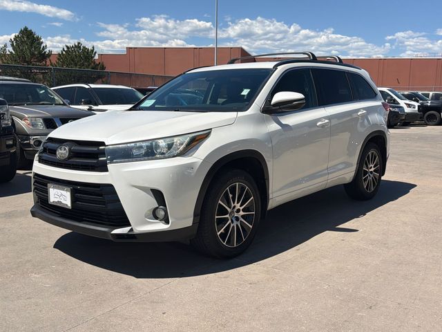 White 2018 Toyota Highlander SUV / Crossover All-Wheel Drive 8-Speed Automatic