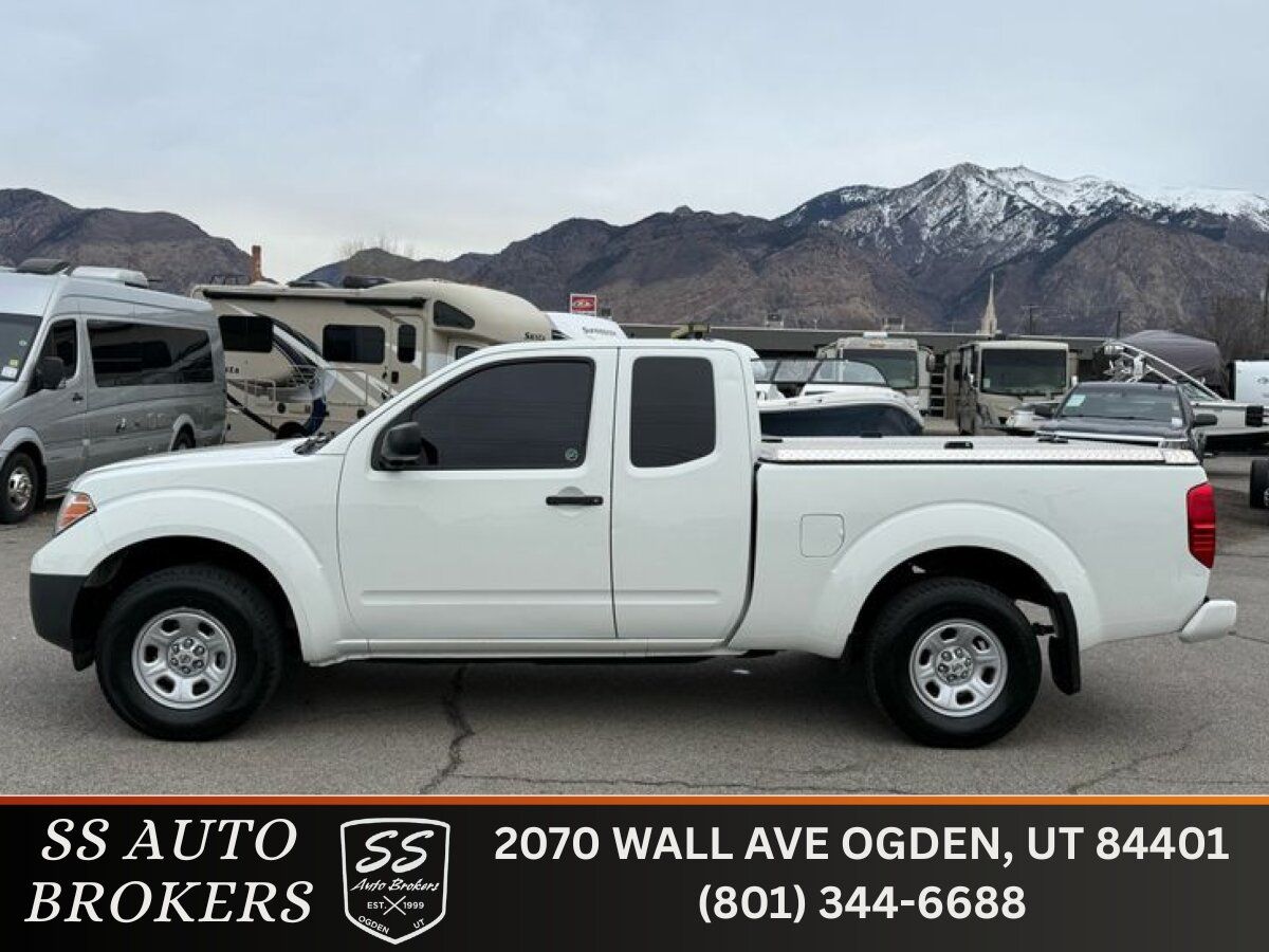 2019 Nissan Frontier S's photo