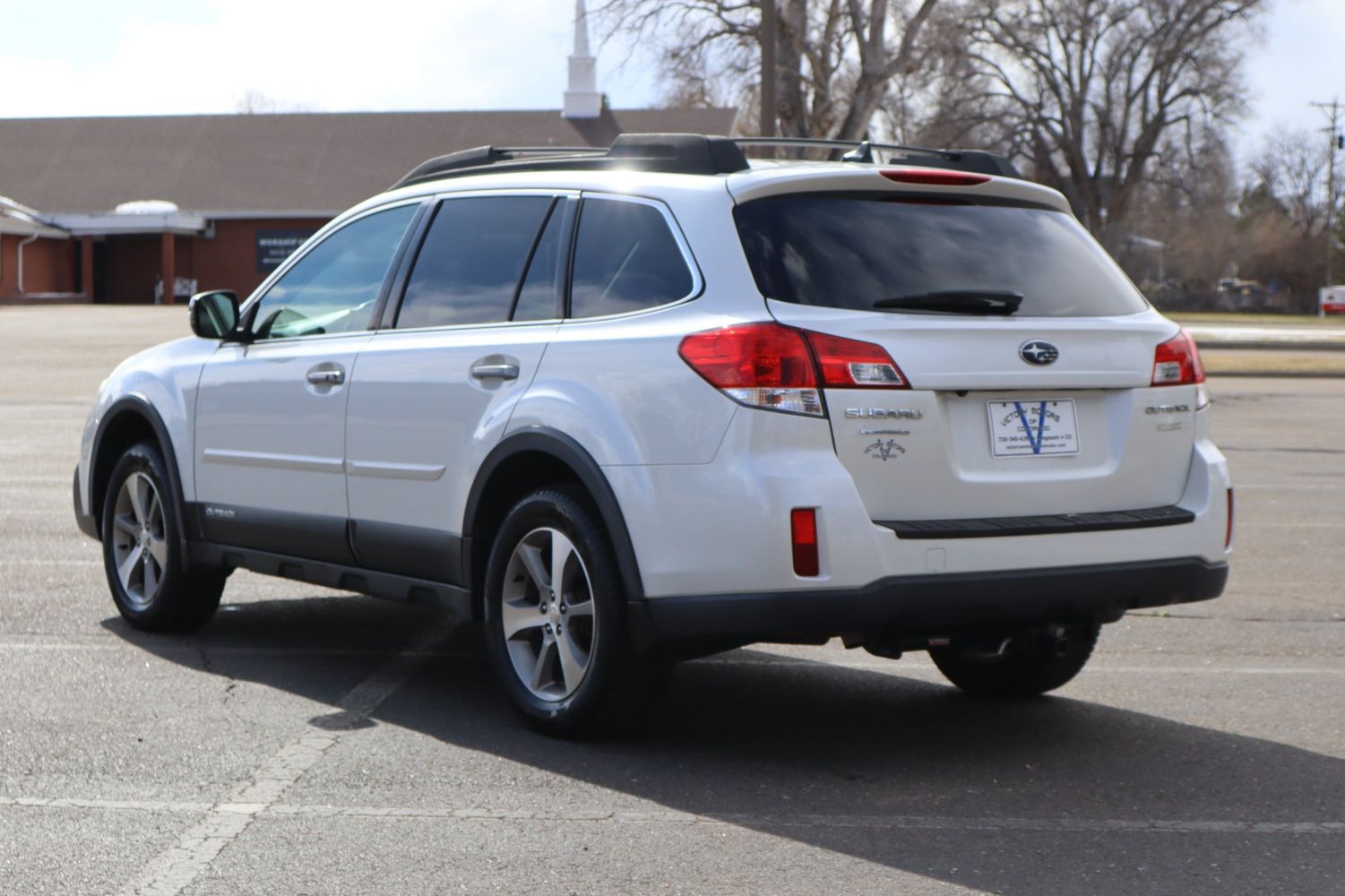 2014 Subaru Outback 2.5i Limited | Victory Motors of Colorado