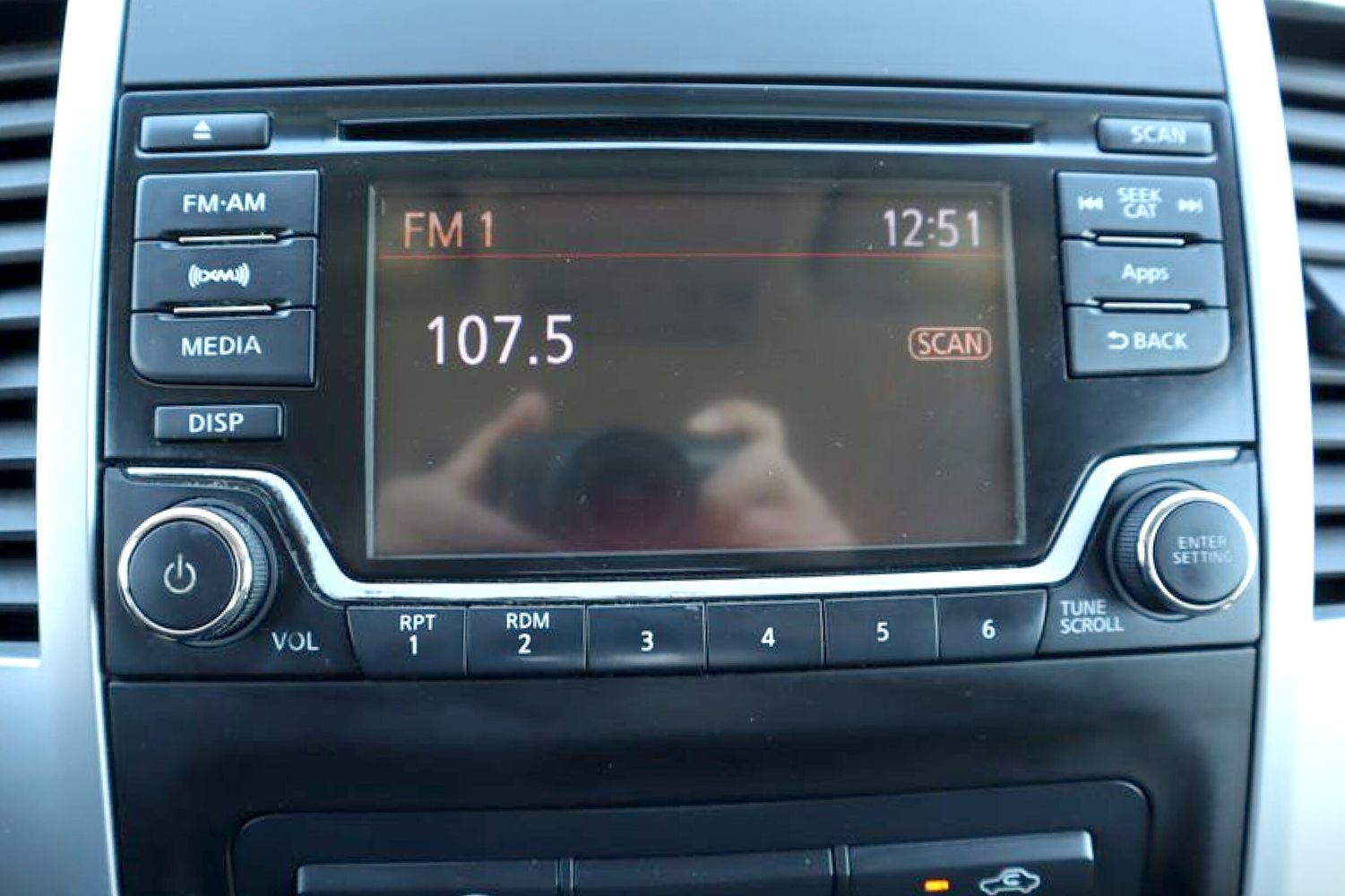 2016 Nissan Frontier SV photo 28