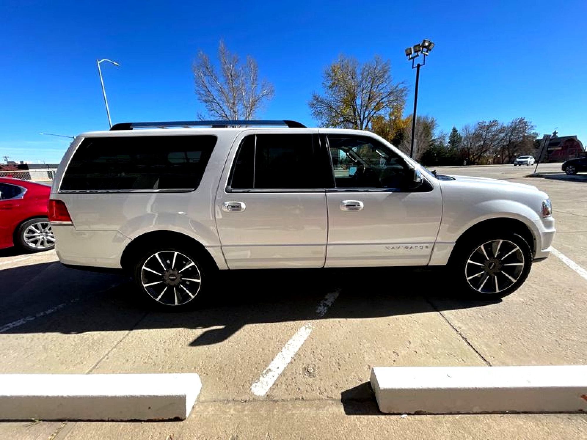 2017 Lincoln Navigator L Reserve photo 4