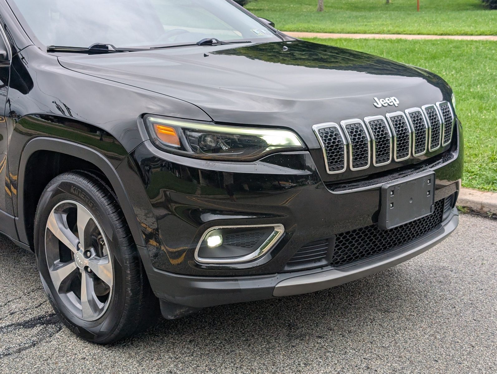 2019 Jeep Cherokee 14