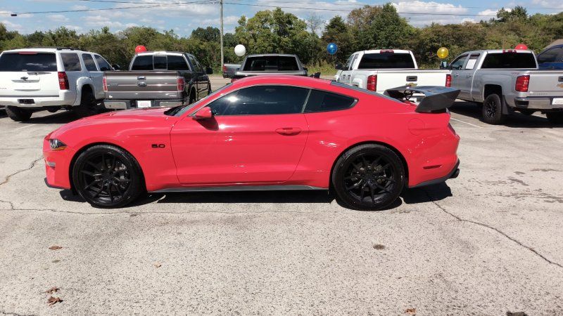 2022 Ford Mustang GT photo 2