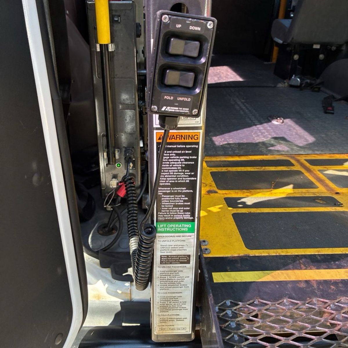 2011 Ford E-Series Cargo 31