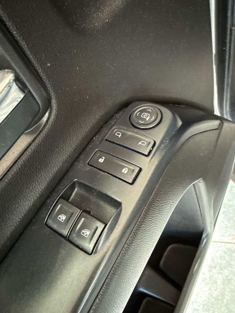 2017 Gmc Sierra 1500 Base photo 13