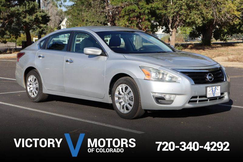 2014 Nissan Altima 2.5 S | Victory Motors of Colorado