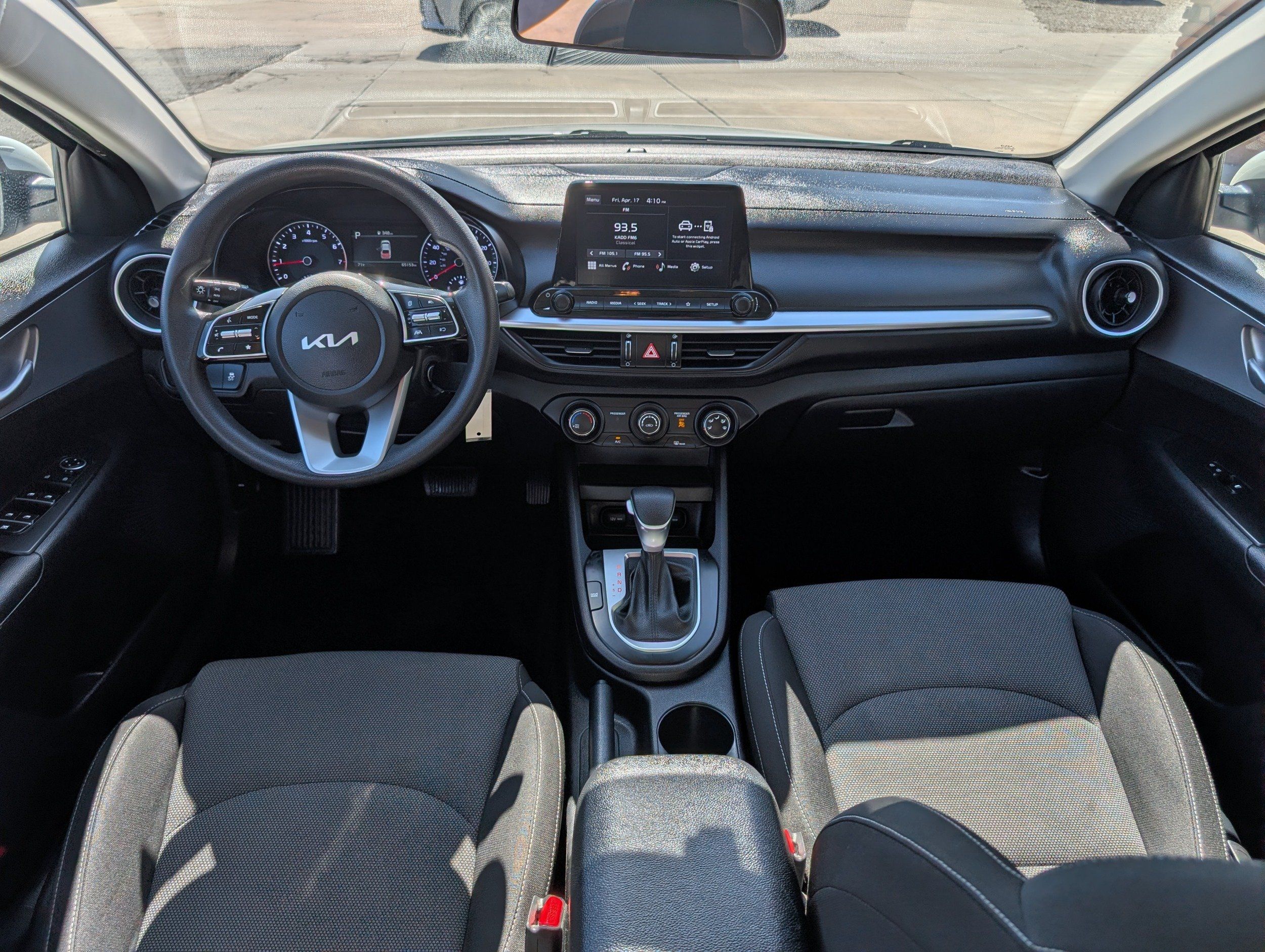 2023 Kia Forte LX - Photo 16