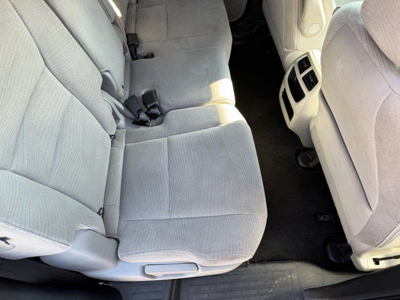 2016 Honda Pilot LX photo 20
