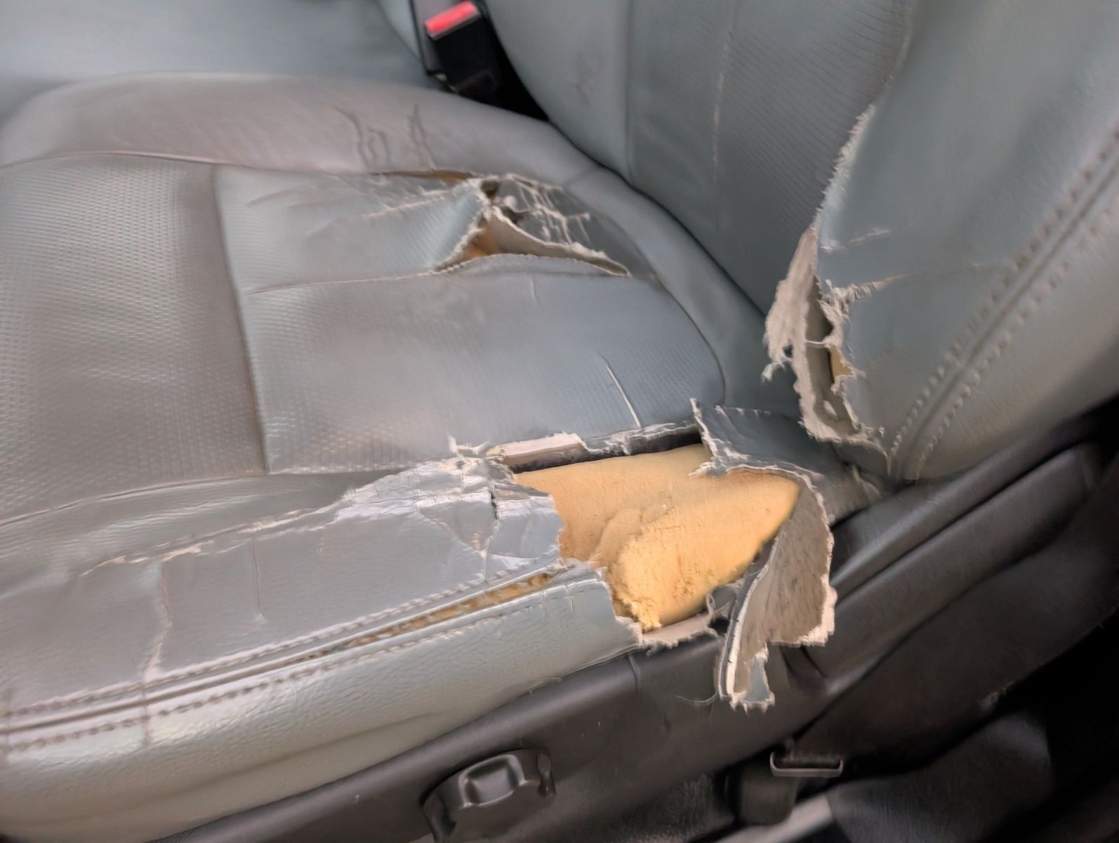 2012 Ford F-550 Super Duty 48