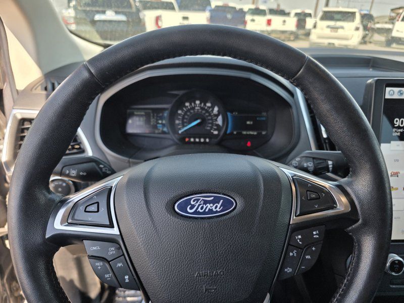 2022 Ford Edge Titanium - Photo 8